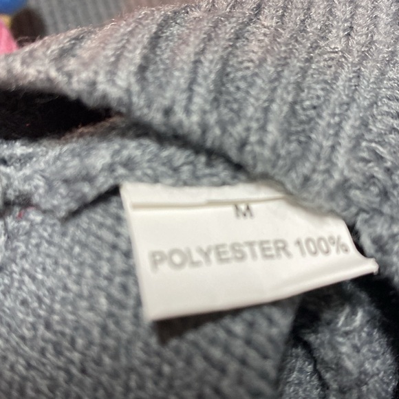 Cat or small dog sweaters - Picture 3 of 3